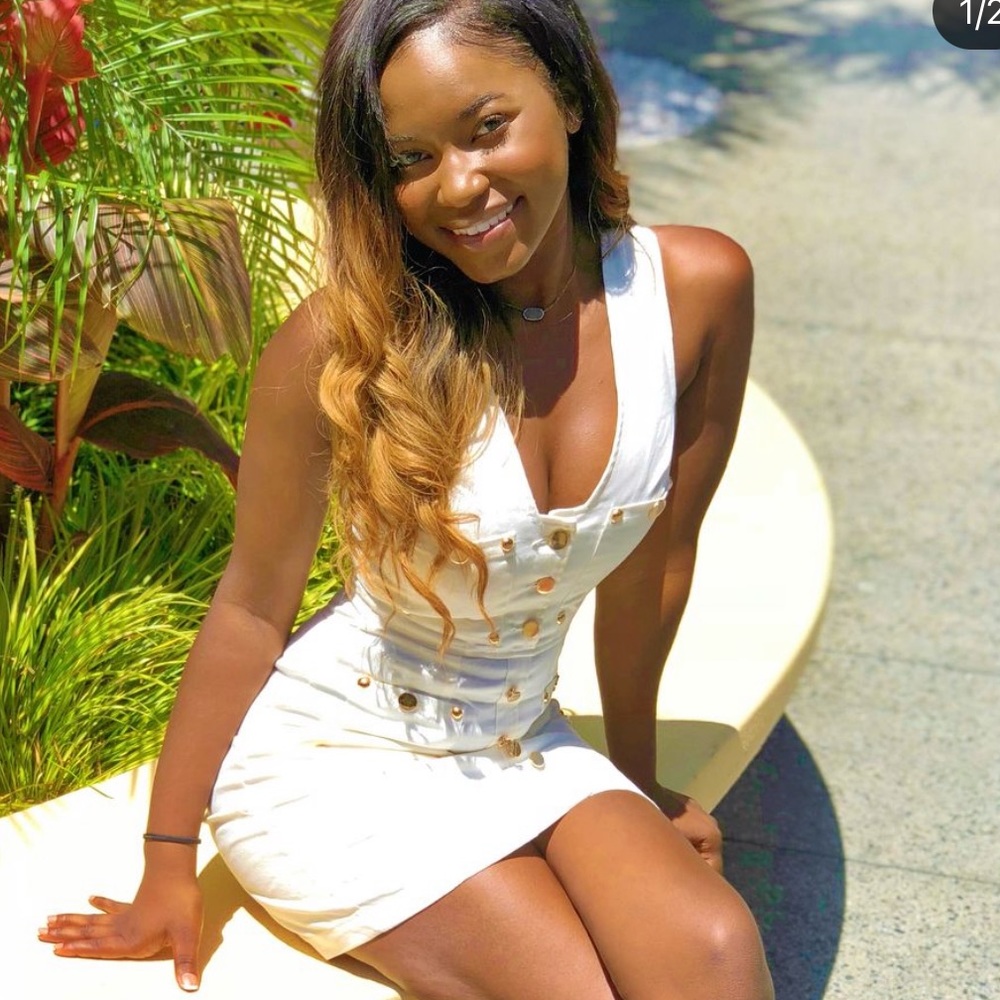 Akira gold/white dress